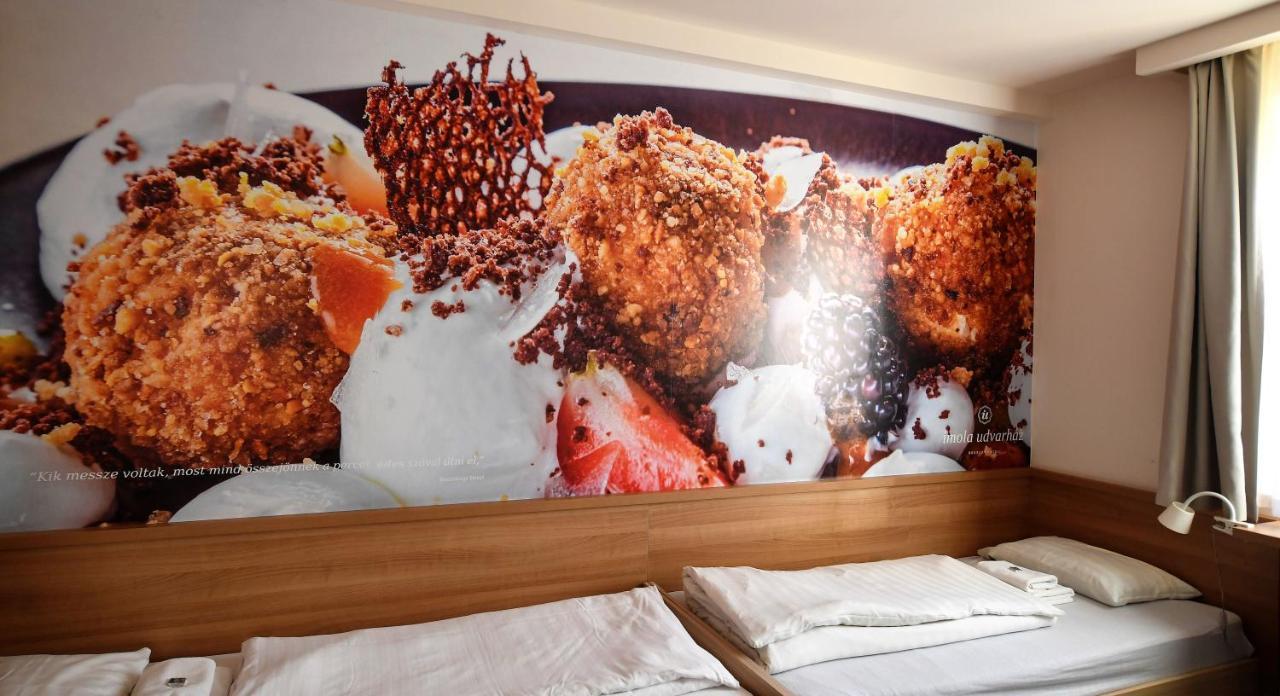 Imola Udvarhaz Dessert Hotel Eger Eksteriør billede
